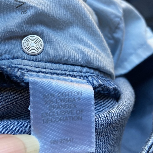 J Jill Floral Embroidered Authentic Fit Cropped Size 4  Jeans - Picture 6 of 6